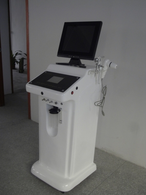 Máquina facial do oxigênio onipotente da Multi-Função para a bio pele da tração